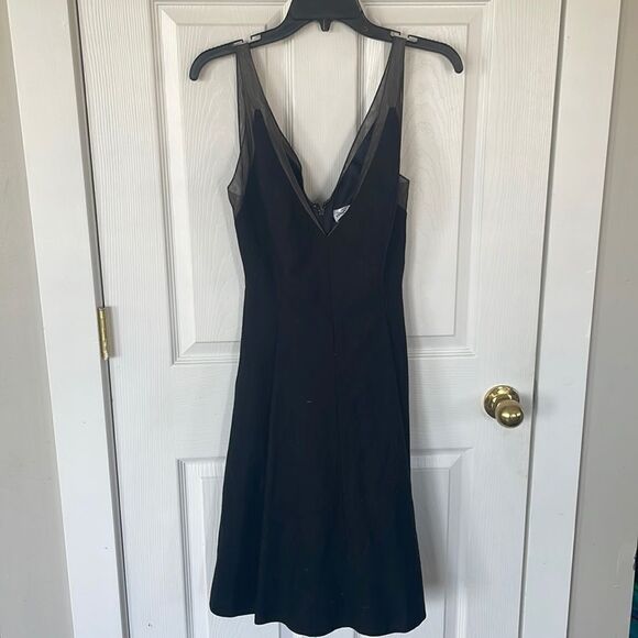 Kaufmanfranco Black Sleeveless V-Neck Cocktail Evening Dress Size 6 - Picture 1 of 2